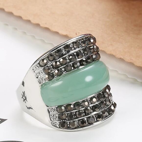 Retro Marcasite Resin Wide Band Ring - Picture 10 of 16